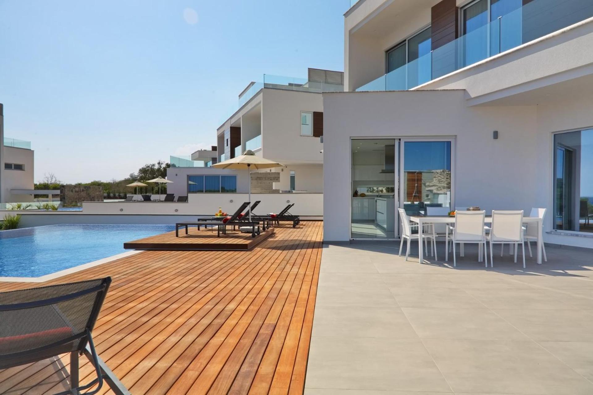 וילה Beachfront Luxury Idania *