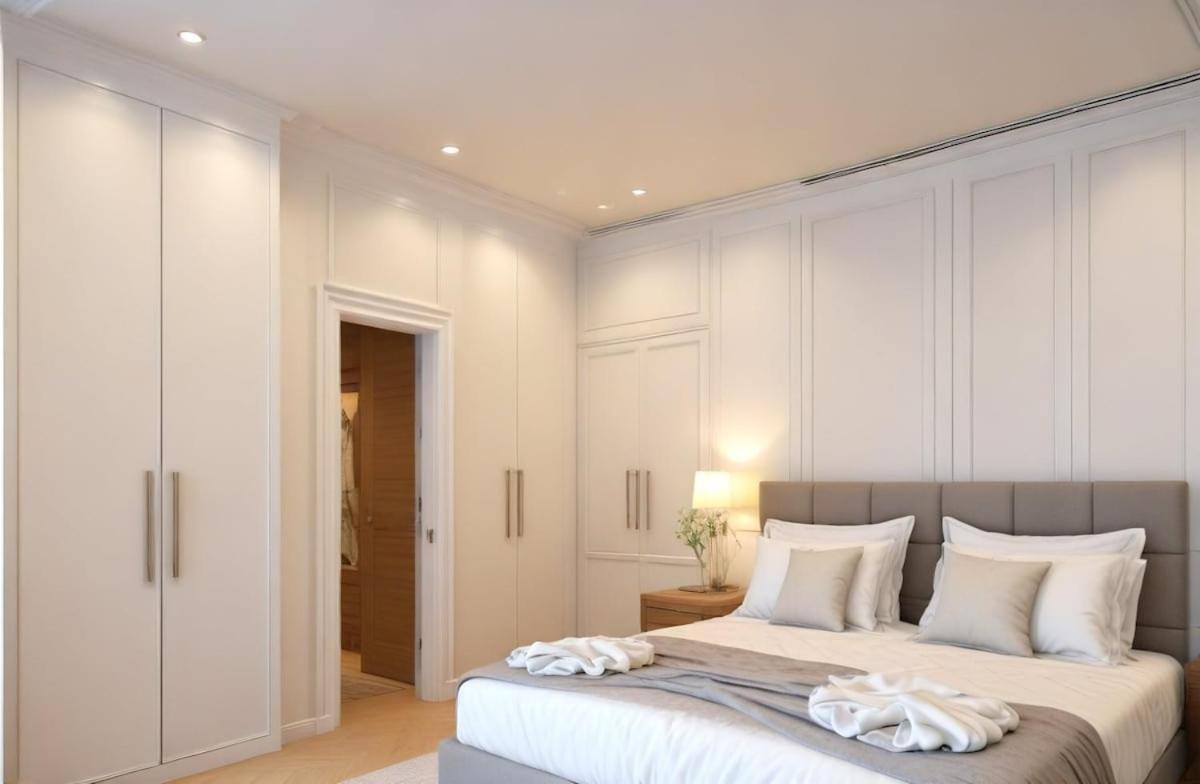 Beachfront Luxury Idania וילה