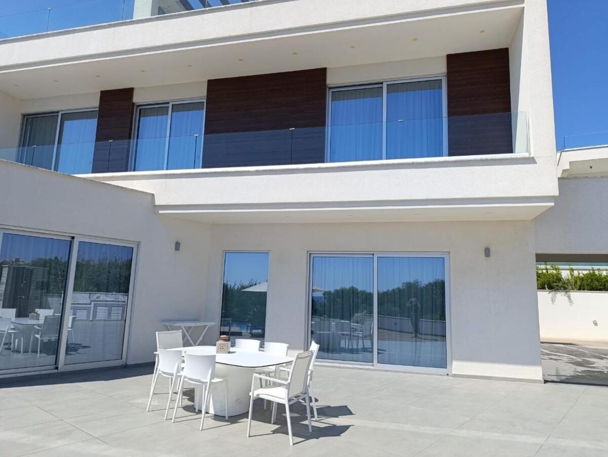וילה Beachfront Luxury Idania איה נאפה